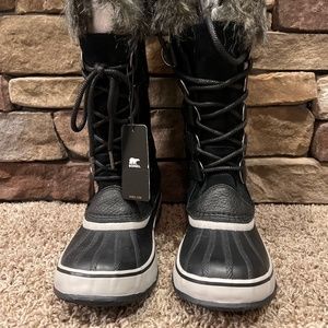 Sorel Joan of Arctic Size 10